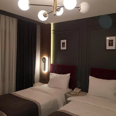 Selenay Hotell 3*