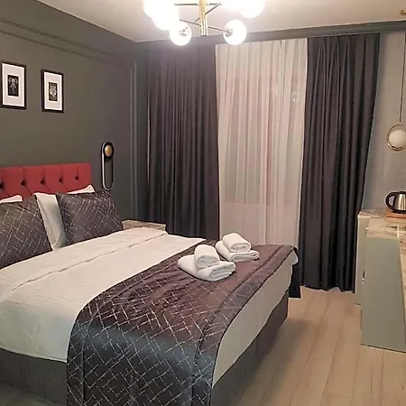 Selenay Istanbul