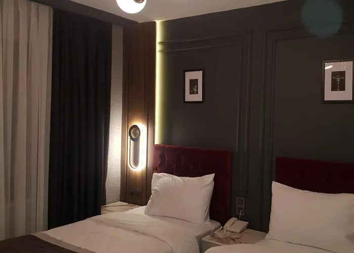 Selenay Hotel *